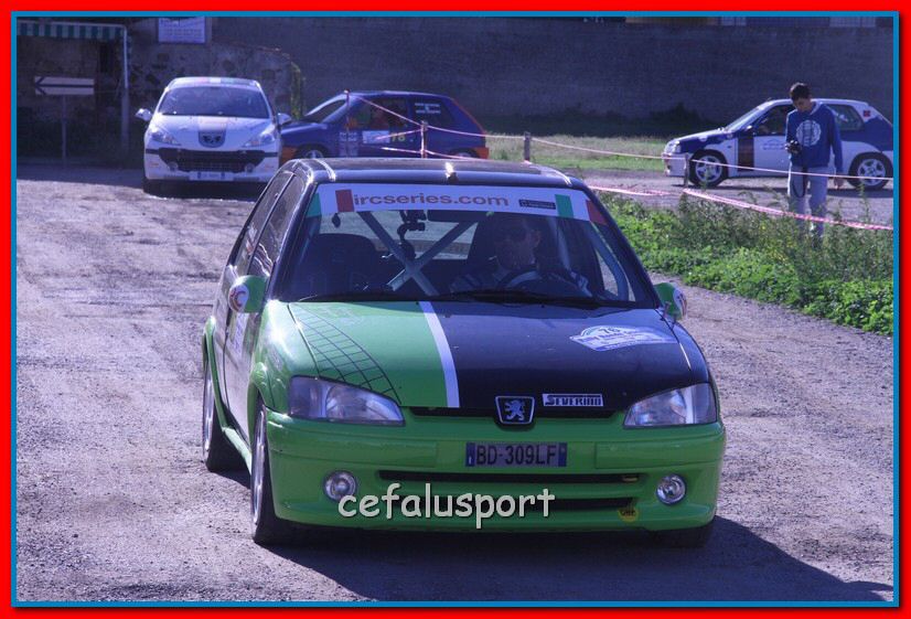 121111 rally 438_tn.jpg